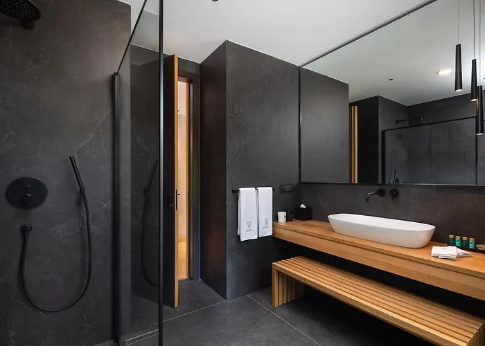 Villa Palazzo Vimbula - Five Star Luxury *